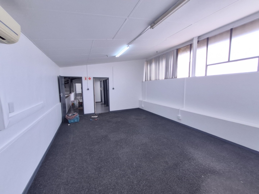 To Let Commercial Property for Rent in Paarden Eiland Western Cape